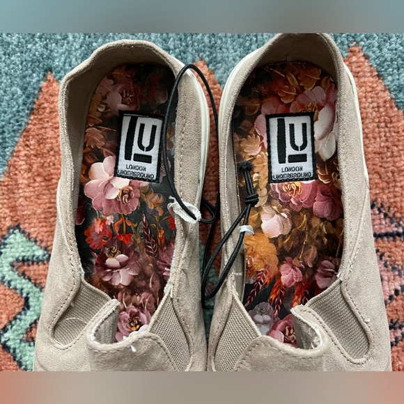 London Underground| Beige/Tan Neutral Slip-On Sneakers in Size9, worn twice - Picture 4 of 10